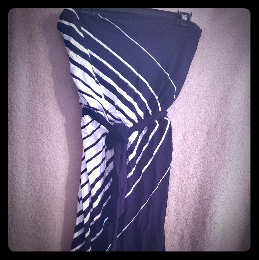 NWT WHBM White house black market halter dress